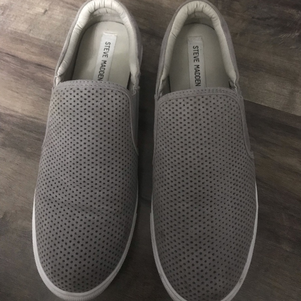 Steve Madden slip on